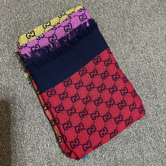 GG Limited Edition Multicolor scarf - Picture 3 of 9